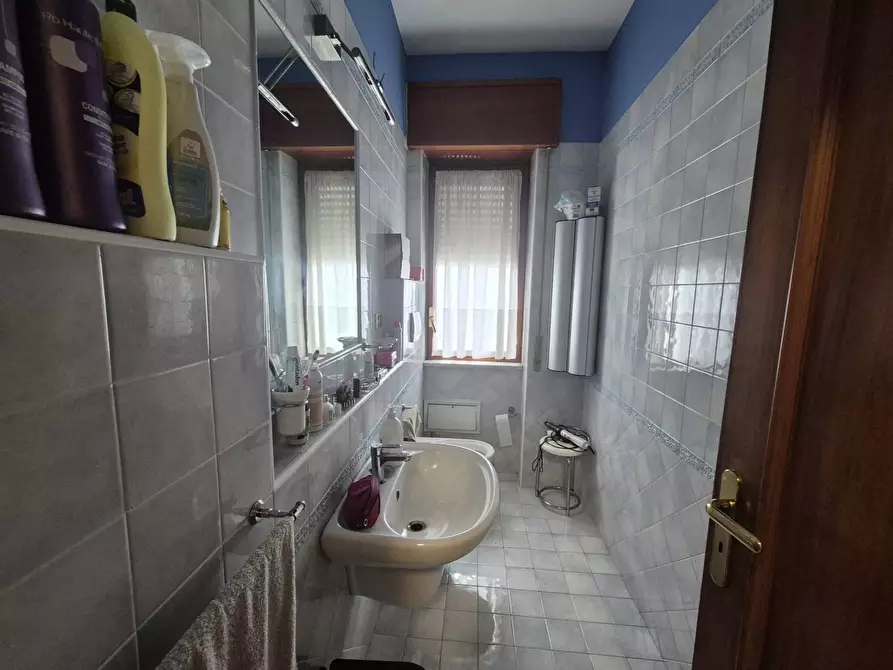 Immagine 12 di Appartamento in vendita  in via cesare uva a Avellino