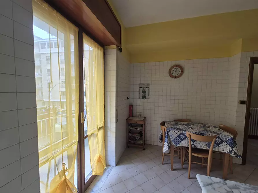 Immagine 14 di Appartamento in vendita  in via cesare uva a Avellino