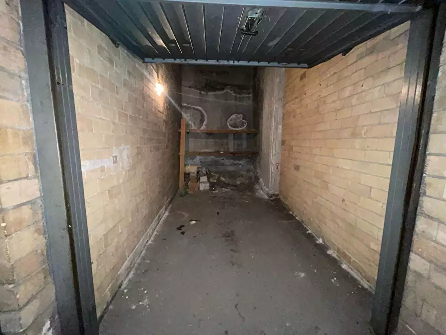 Immagine 31 di Appartamento in vendita  in via giordano a Avellino