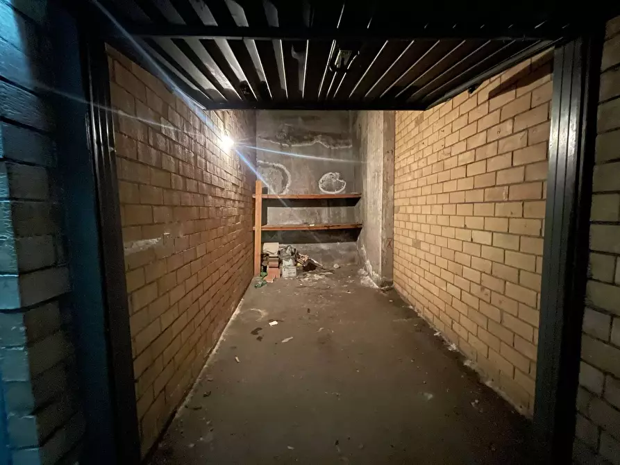 Immagine 32 di Appartamento in vendita  in via giordano a Avellino