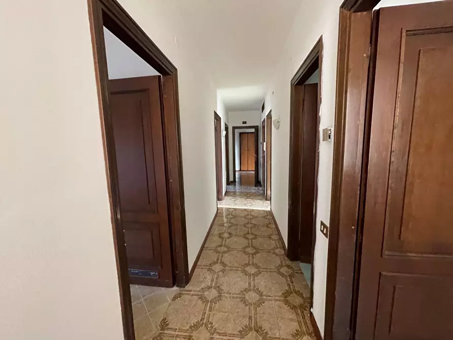 Immagine 9 di Appartamento in vendita  in via giordano a Avellino