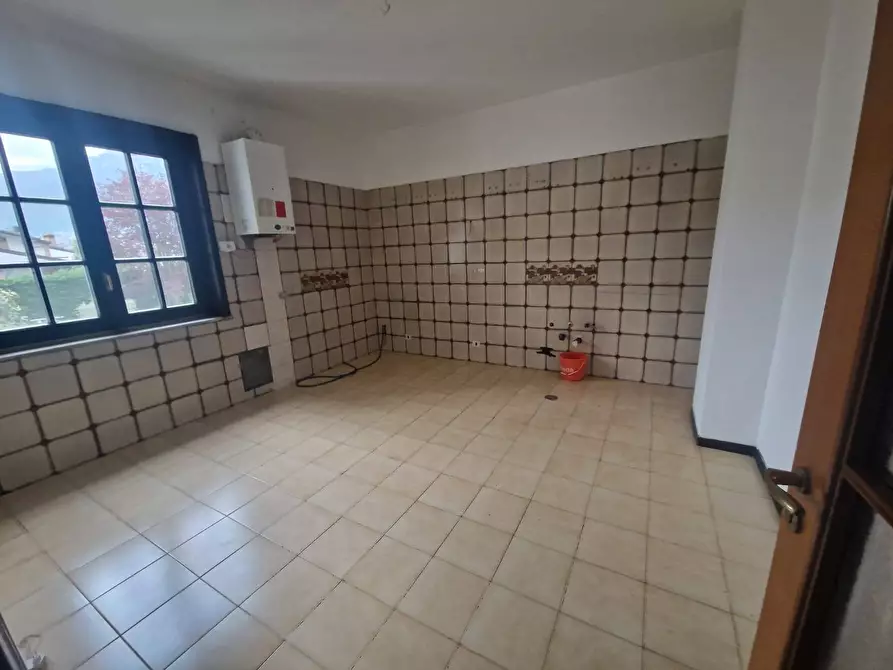 Immagine 14 di Appartamento in vendita  in via rivarano a Aiello Del Sabato