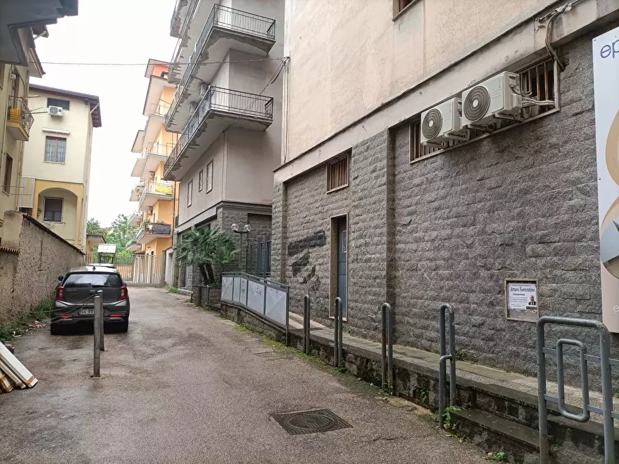 Immagine 6 di Locale commerciale in affitto  in Via A. Barbarulo 71 a Nocera Inferiore