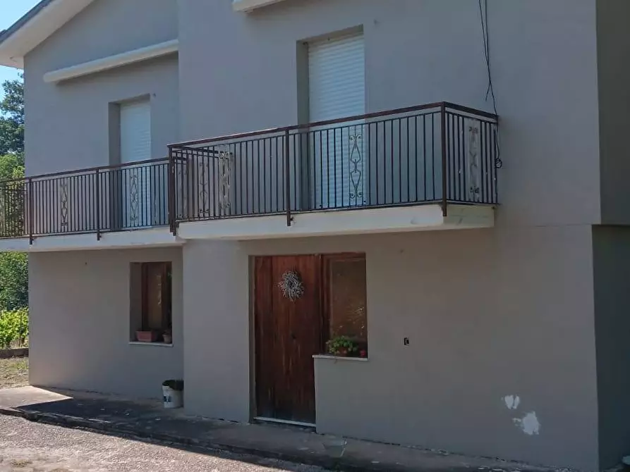 Immagine 14 di Casa indipendente in vendita  in contrada bosco a Capriglia Irpina