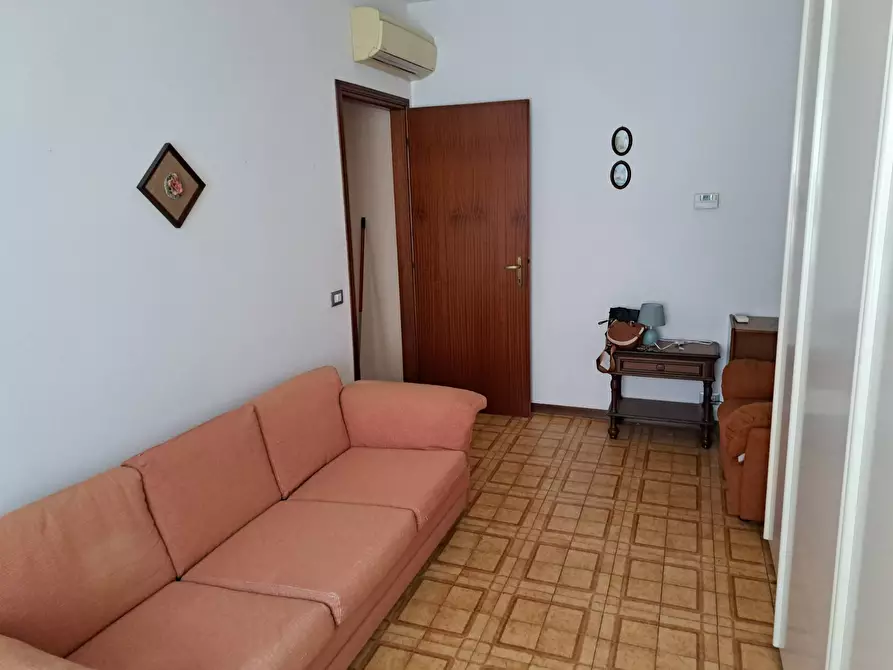 Immagine 13 di Appartamento in affitto  in via Ferrarese 156/10 a Bologna