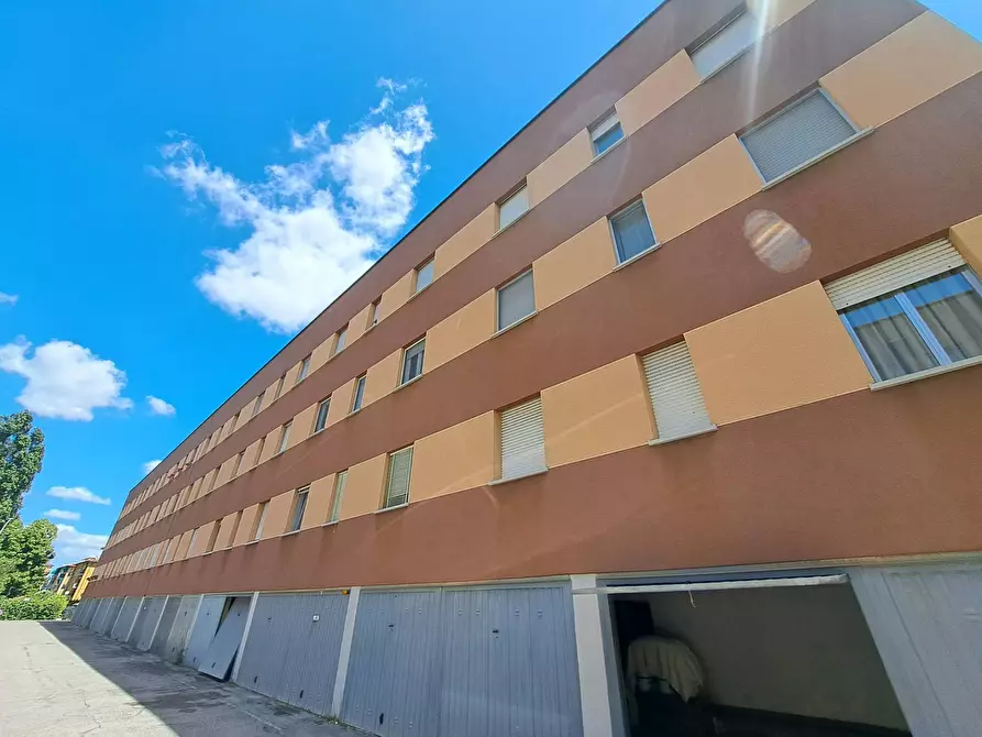 Immagine 35 di Appartamento in affitto  in via Ferrarese 156/10 a Bologna