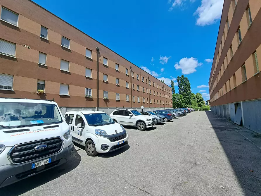 Immagine 37 di Appartamento in affitto  in via Ferrarese 156/10 a Bologna