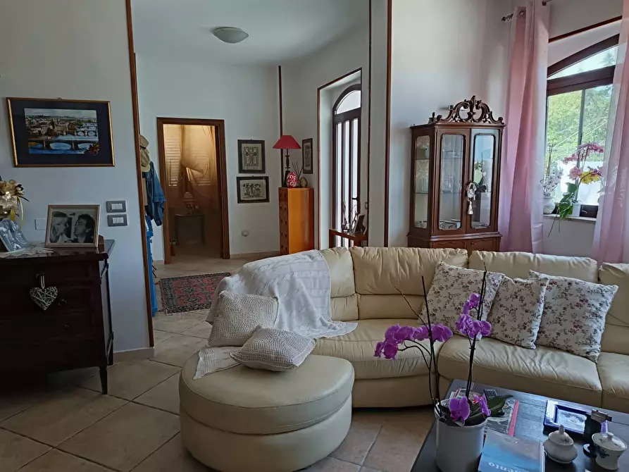 Immagine 19 di Villa in vendita  in via Olpanno 7 a Capaccio Paestum