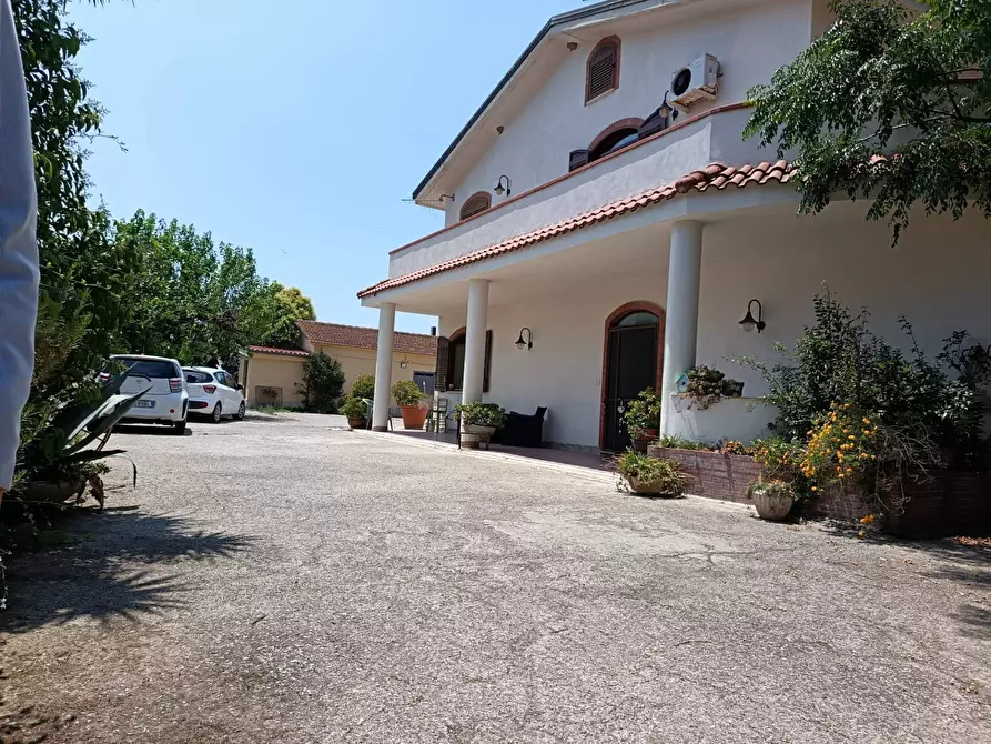 Immagine 6 di Villa in vendita  in via Olpanno 7 a Capaccio Paestum