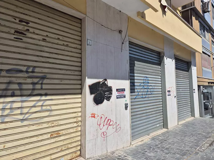 Immagine 2 di Locale commerciale in vendita  in via sant alberico crescitelli 33 a Avellino