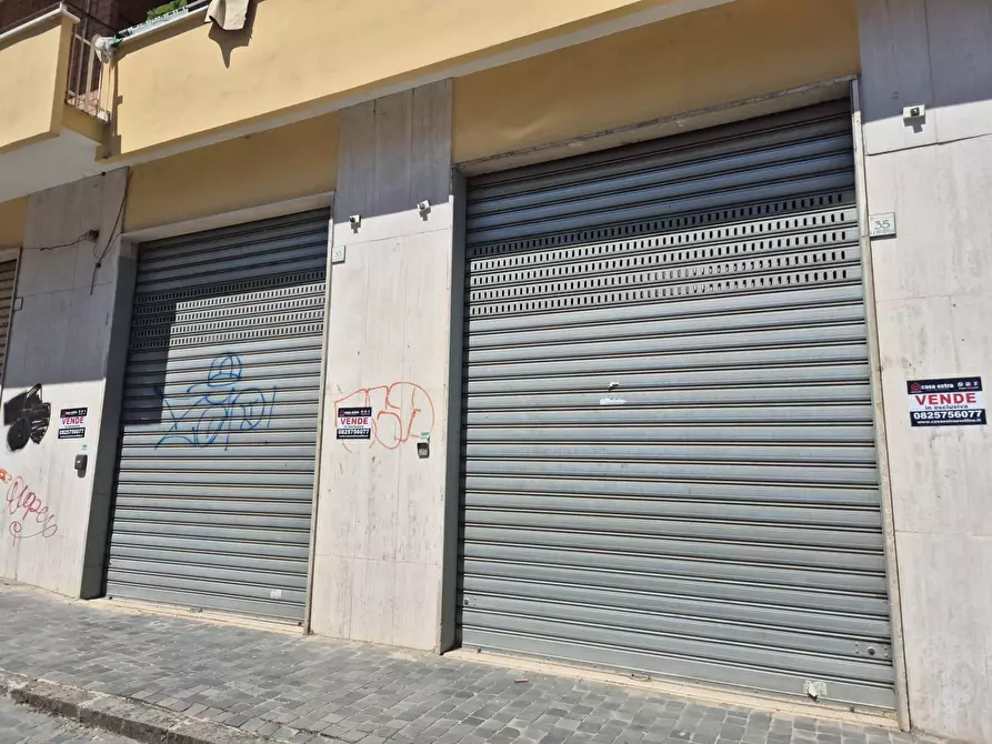 Immagine 3 di Locale commerciale in vendita  in via sant alberico crescitelli 33 a Avellino