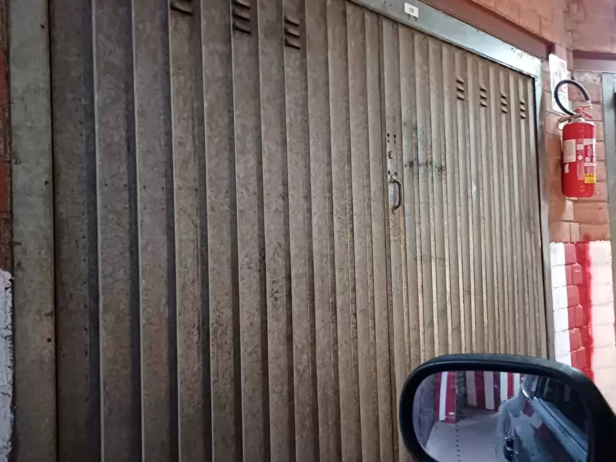 Immagine 3 di Box auto in vendita  in VIA VASTO a Avellino