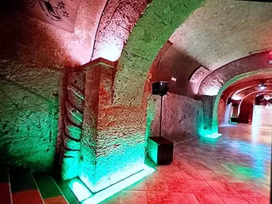 Immagine 20 di Palazzo in vendita  in zona  Cancello S.N.C a Maddaloni