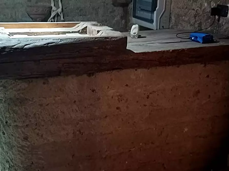 Immagine 26 di Palazzo in vendita  in zona  Cancello S.N.C a Maddaloni