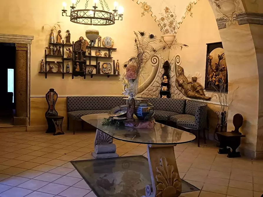 Immagine 11 di Palazzo in vendita  in zona  Cancello S.N.C a Maddaloni