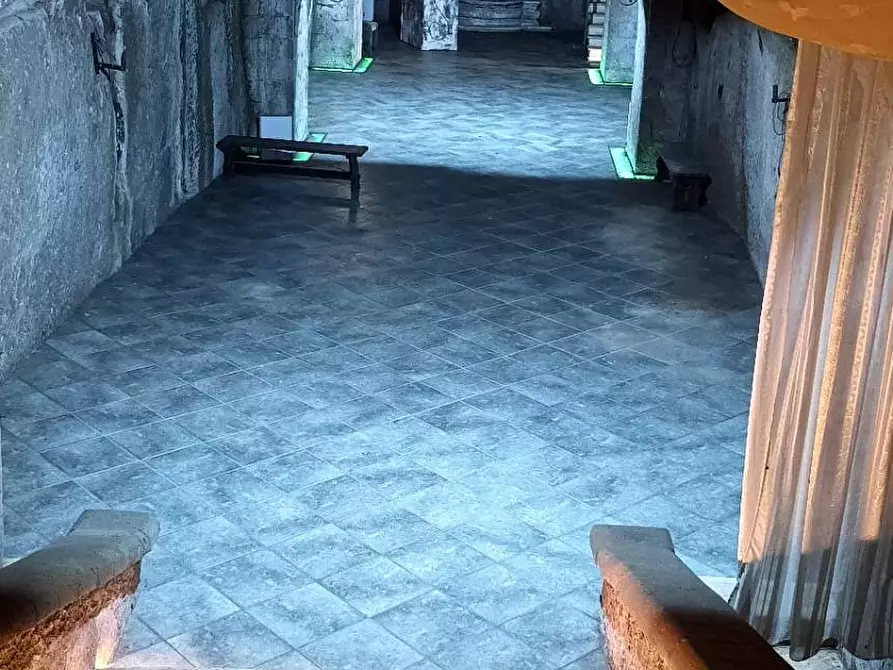 Immagine 18 di Palazzo in vendita  in zona  Cancello S.N.C a Maddaloni