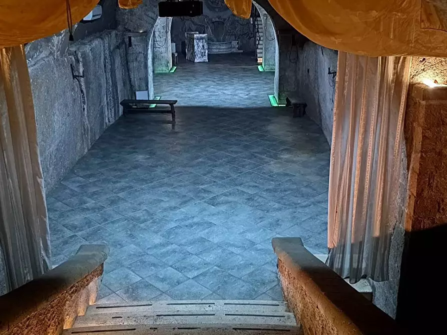 Immagine 19 di Palazzo in vendita  in zona  Cancello S.N.C a Maddaloni