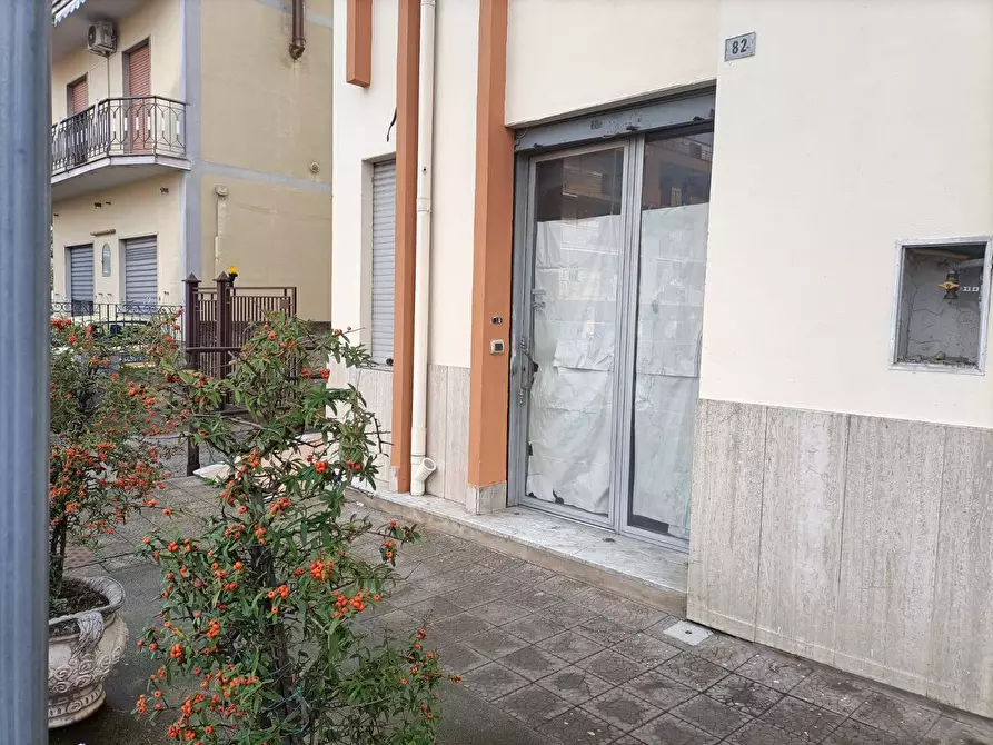 Immagine 8 di Locale commerciale in vendita  in via della Libertà 82 a Roccapiemonte