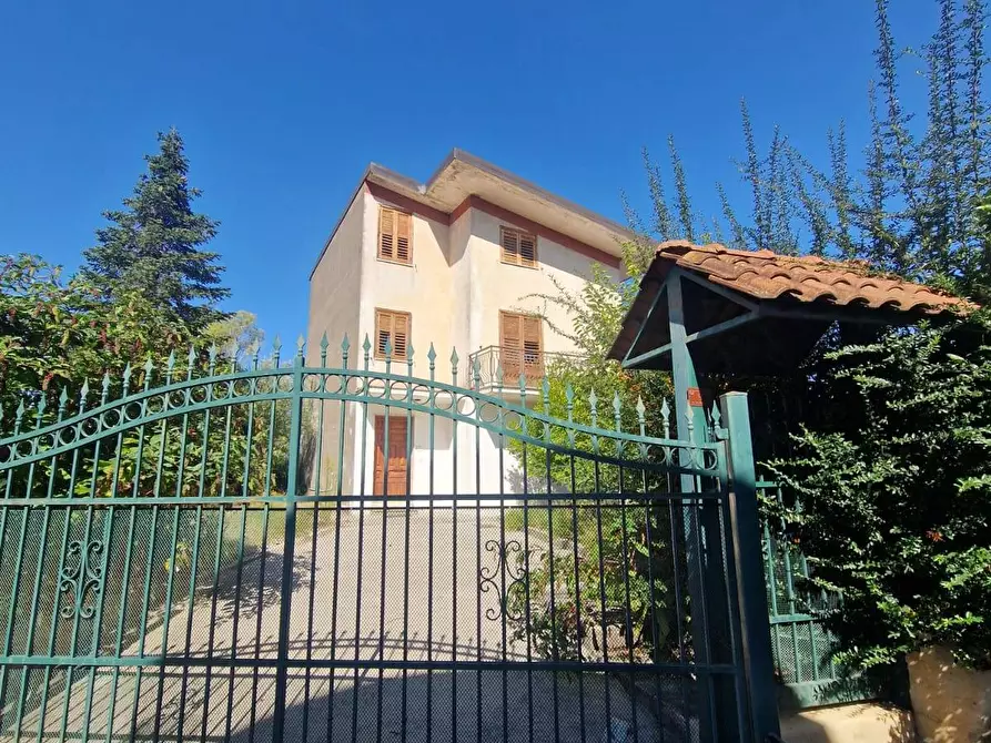 Immagine 1 di Villa in vendita  in via tenente nicola vitale 9 a San Michele Di Serino