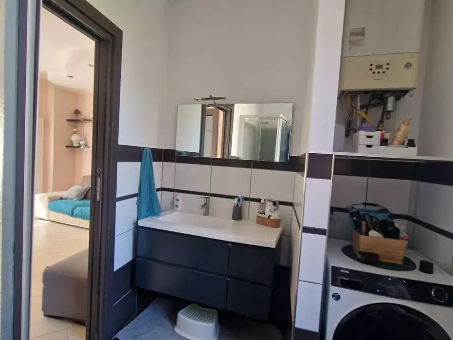 Immagine 16 di Appartamento in vendita  in via luigi amabile a Avellino