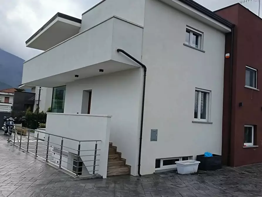 Immagine 6 di Villa in vendita  in Via Fiuminale 26 a Nocera Inferiore