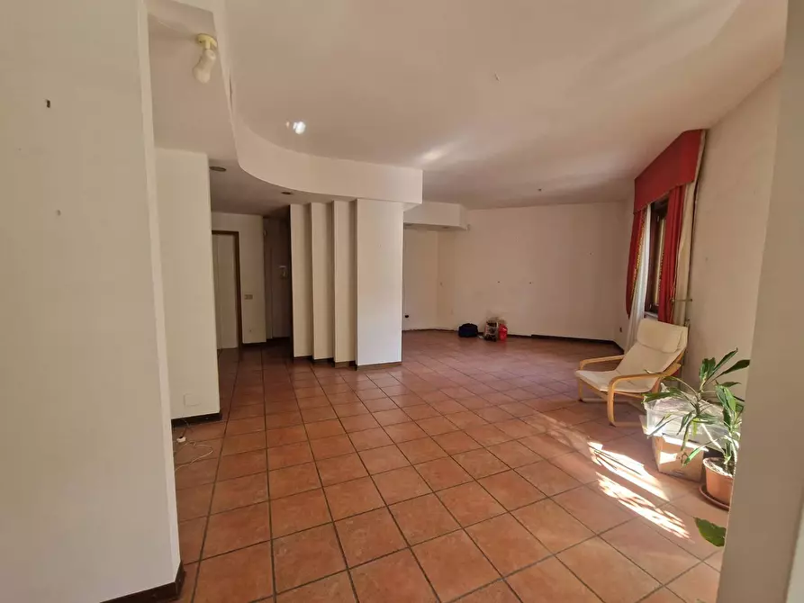 Immagine 8 di Appartamento in vendita  in via tuoro cappuccini a Avellino