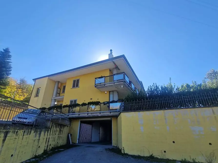 Immagine 49 di Appartamento in vendita  in contrada macchia a Avellino