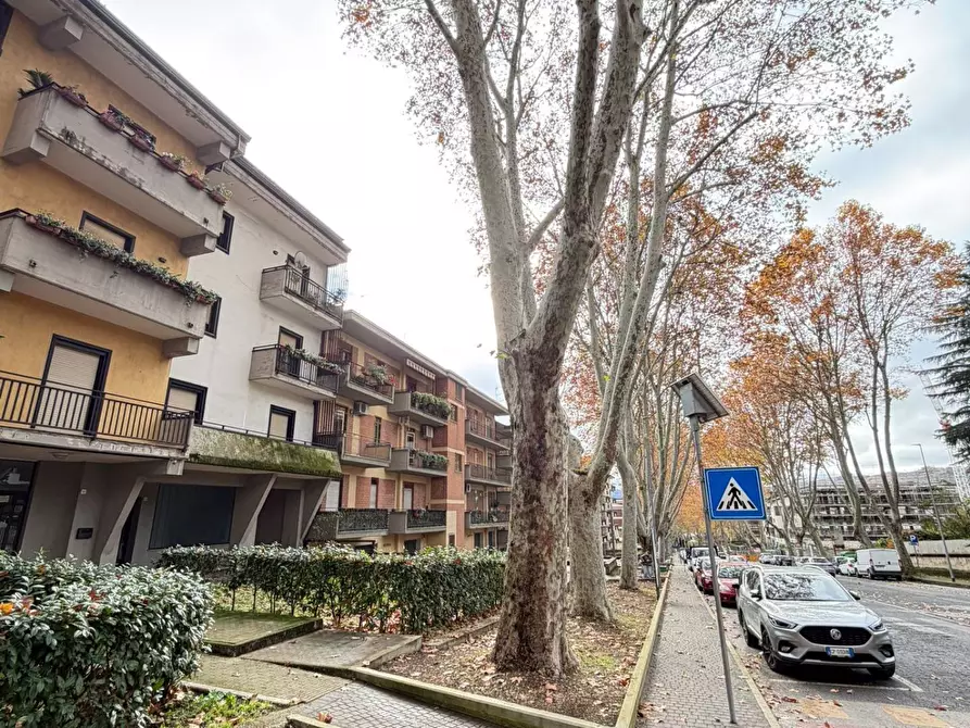 Immagine 1 di Appartamento in vendita  in via alcide de gasperi a Avellino