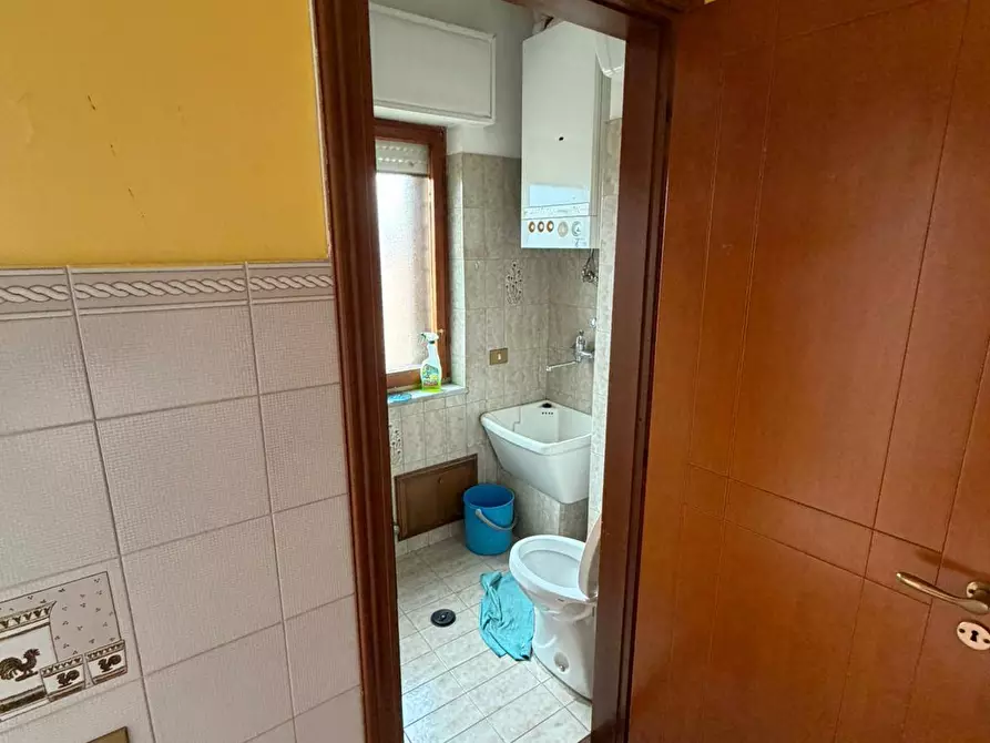 Immagine 8 di Appartamento in vendita  in via alcide de gasperi a Avellino