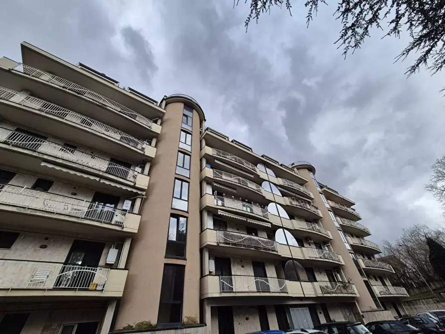 Immagine 39 di Appartamento in vendita  in via annarumma a Avellino