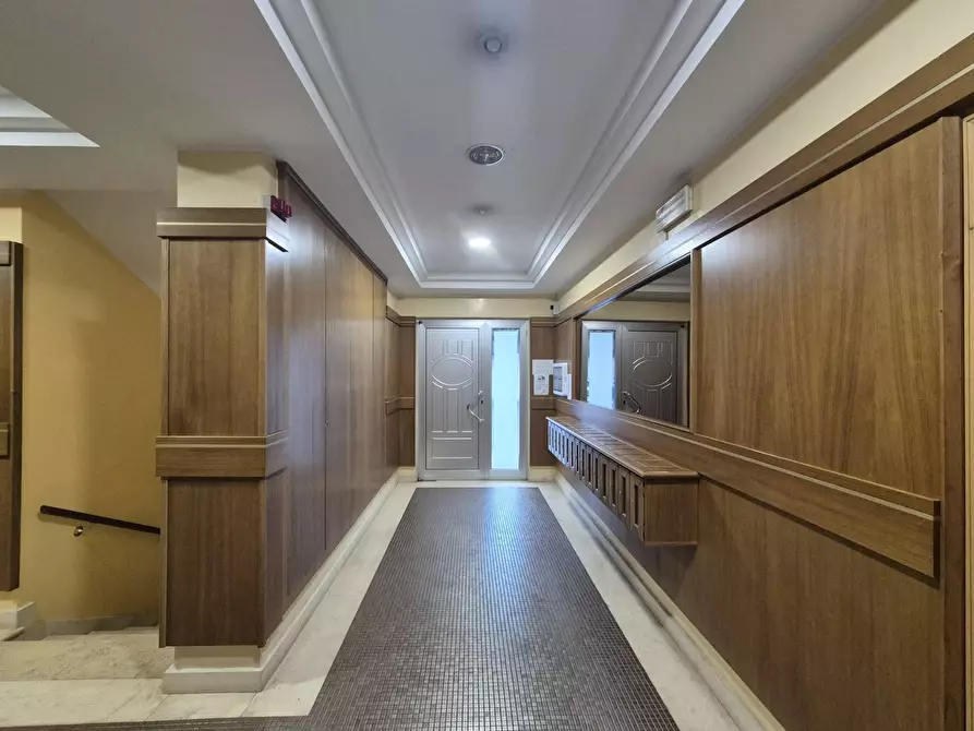 Immagine 40 di Appartamento in vendita  in via annarumma a Avellino