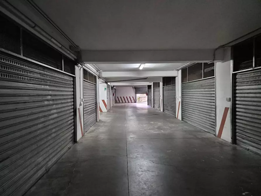 Immagine 46 di Appartamento in vendita  in via annarumma a Avellino