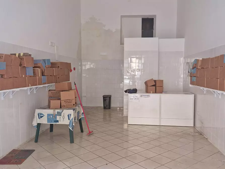 Immagine 4 di Locale commerciale in affitto  in Via G. Orlando a Nocera Inferiore