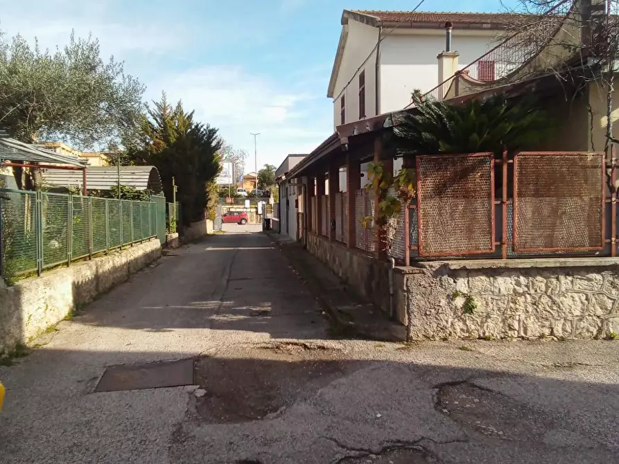 Immagine 3 di Appartamento in vendita  in Via Scalo Ferroviario a Eboli