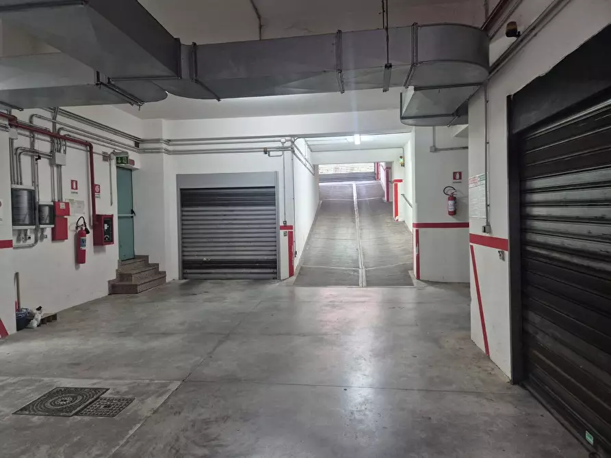 Immagine 5 di Box auto in vendita  in vicolo conservatorio a Avellino