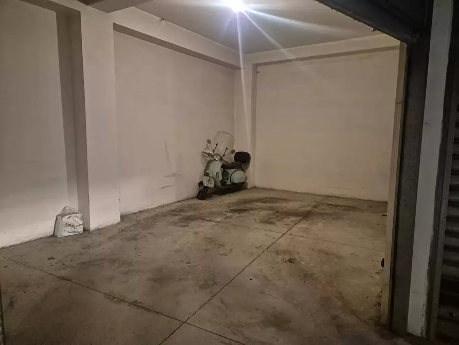 Immagine 6 di Box auto in vendita  in vicolo conservatorio a Avellino