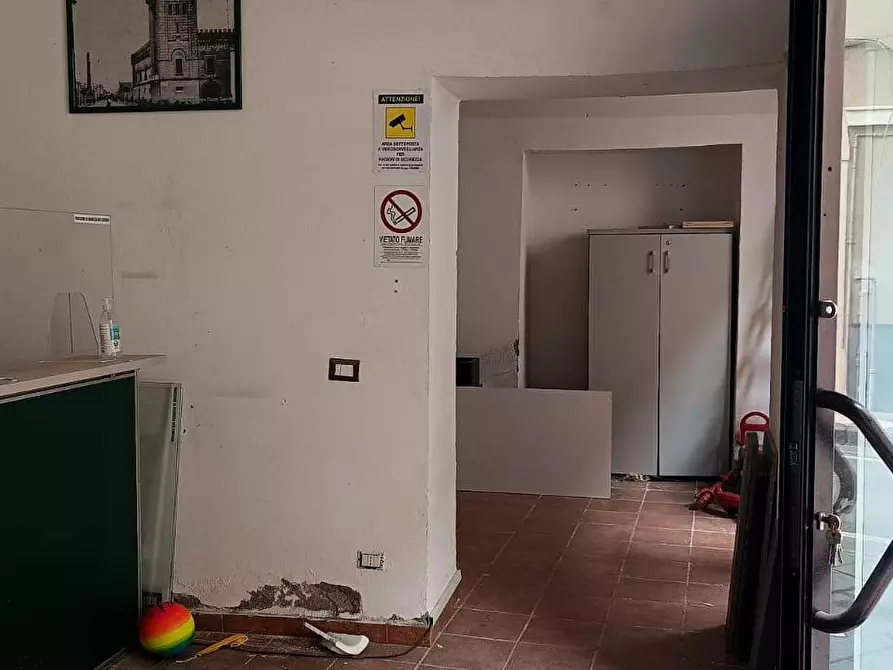 Immagine 9 di Ufficio in vendita  in Via Solimena 61 a Nocera Inferiore