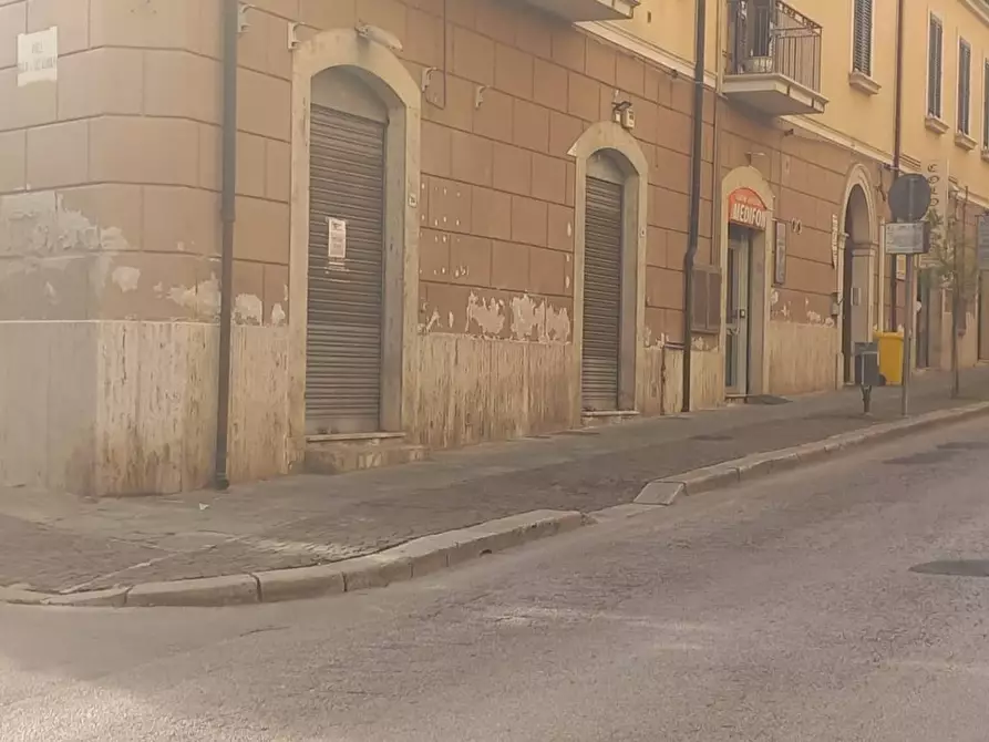 Immagine 3 di Locale commerciale in affitto  in Via G. Matteotti a Eboli