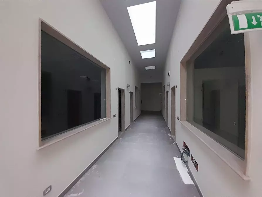 Immagine 10 di Palazzo in vendita  in Via San Berardino a Eboli