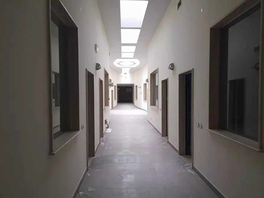 Immagine 9 di Palazzo in vendita  in Via San Berardino a Eboli