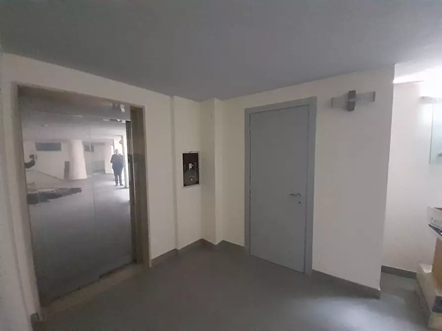 Immagine 5 di Palazzo in vendita  in Via San Berardino a Eboli