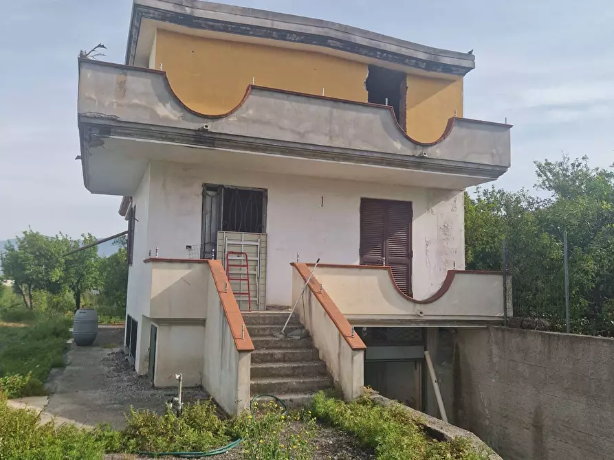 Immagine 1 di Casa indipendente in vendita  in Via Urbano VI a Nocera Inferiore