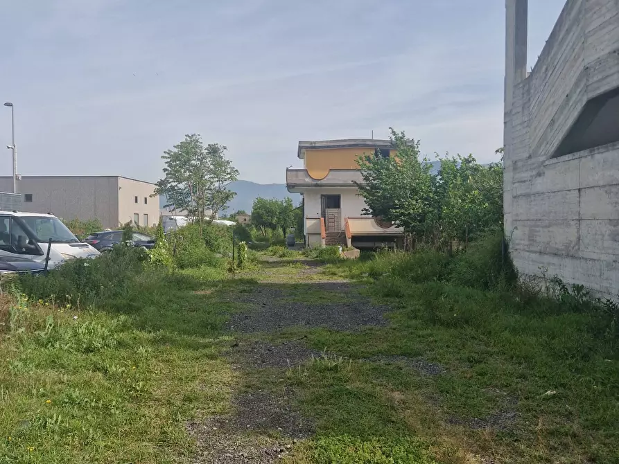 Immagine 6 di Casa indipendente in vendita  in Via Urbano VI a Nocera Inferiore
