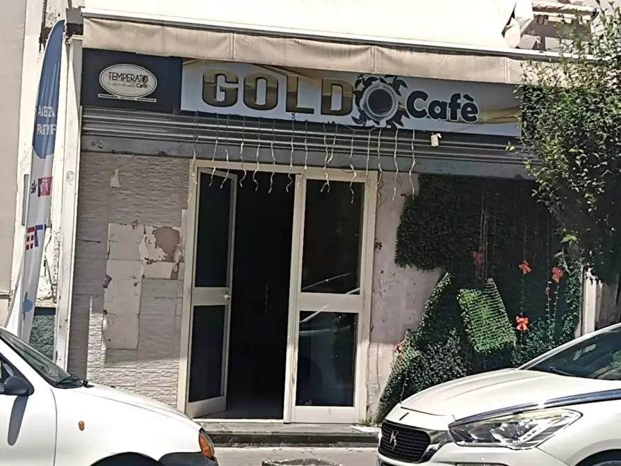 Immagine 1 di Locale commerciale in vendita  in Via Napoli 7 a Maddaloni