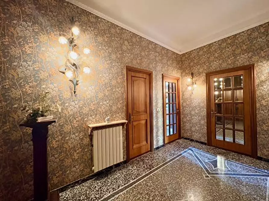 Immagine 5 di Appartamento in vendita  in Via Albenga a Savona