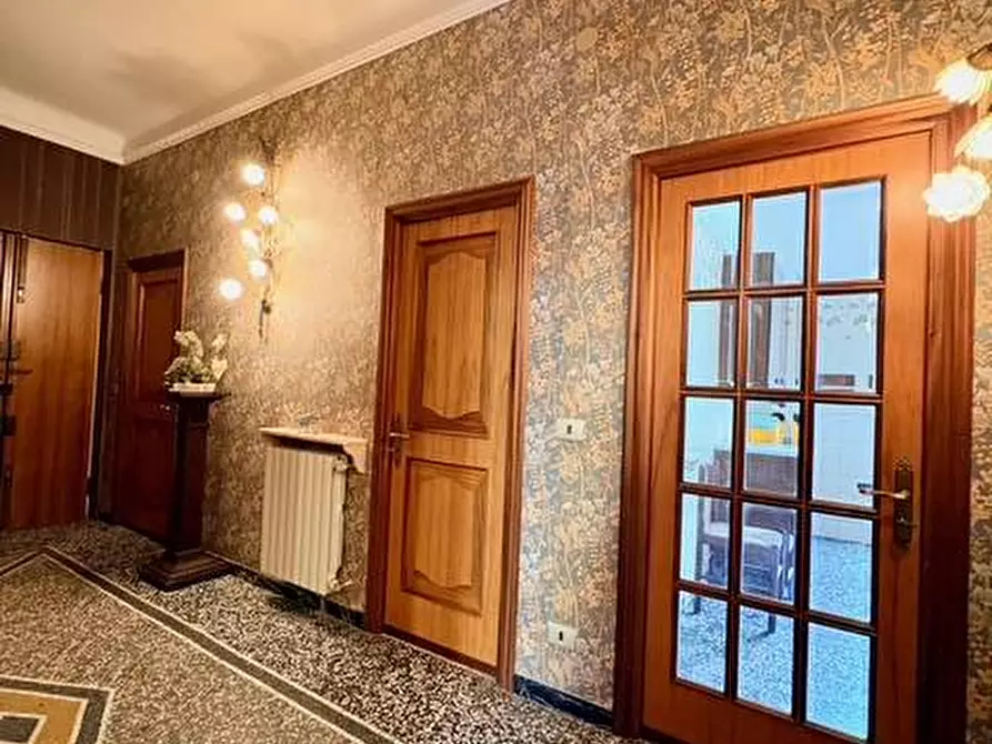 Immagine 7 di Appartamento in vendita  in Via Albenga a Savona