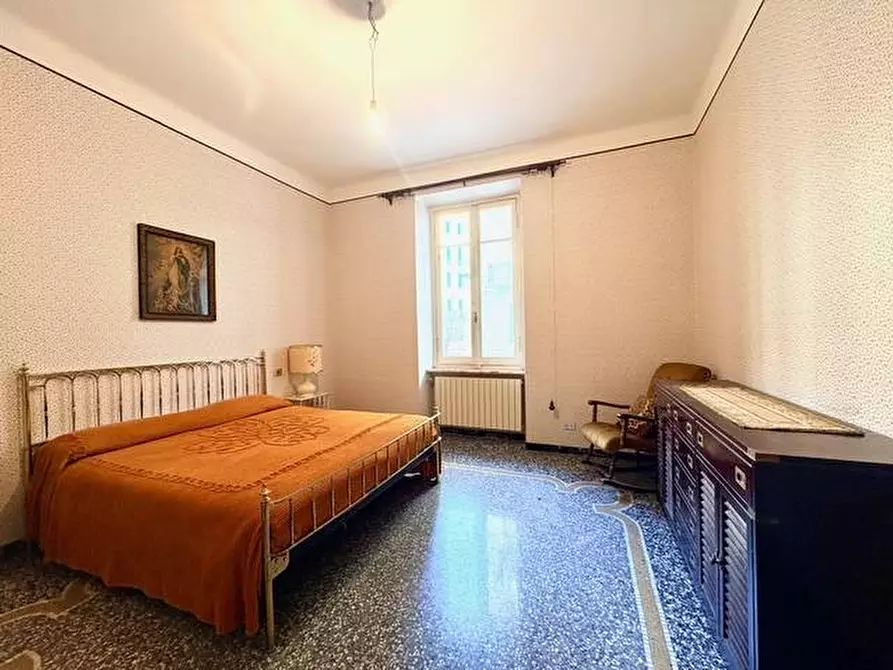 Immagine 13 di Appartamento in vendita  in Via Albenga a Savona