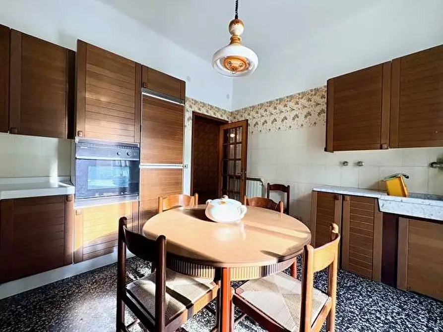 Immagine 17 di Appartamento in vendita  in Via Albenga a Savona