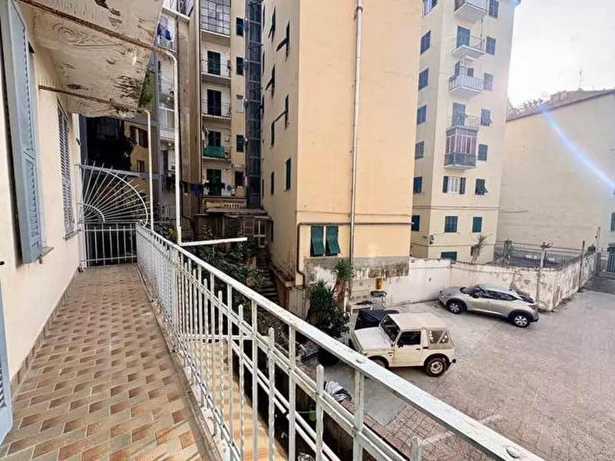 Immagine 22 di Appartamento in vendita  in Via Albenga a Savona