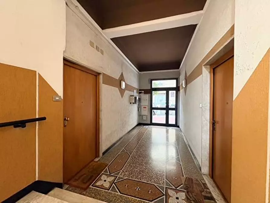 Immagine 29 di Appartamento in vendita  in Via Albenga a Savona